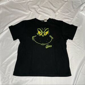🌲Early 2000s “The Grinch” tee✅
